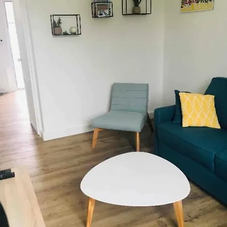 Διαμέρισμα Bright In The Center Of